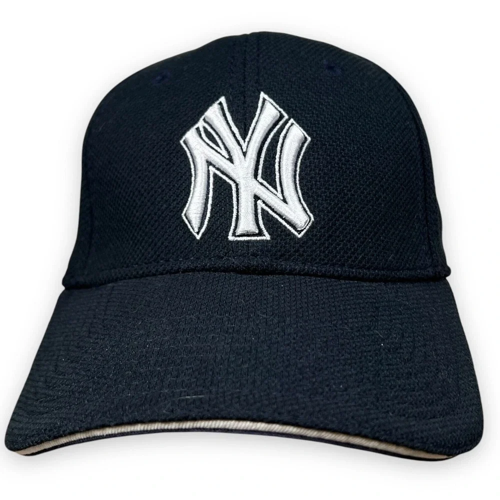 VTG New York Yankees Hat Small Medium 2005 Batting‎ Practice New Era Blue Box